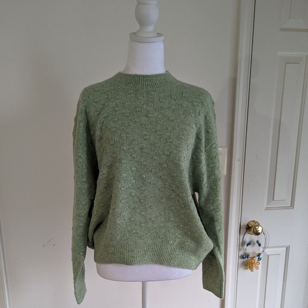 H&M sweater Size S - NWOT